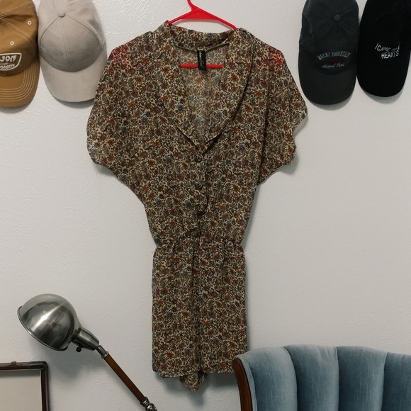 Floral Romper - Picture 2 of 2